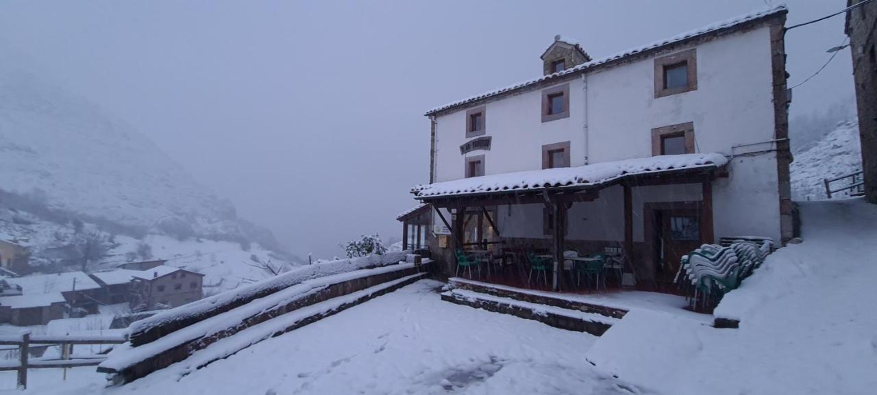 Taberna De Tresviso Hotel Bagian luar foto
